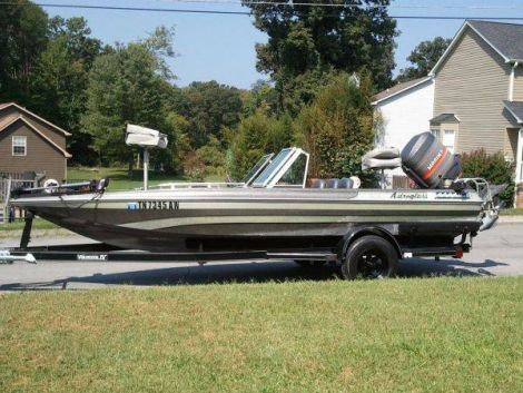 Used Astroglass Boats For Sale by owner | 1985 18 foot Astroglass Fish and Ski